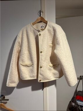 BNWT Women's Teddy Lady Chain
Jacket - Future Collective XXL